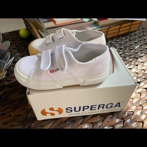 Brand new Superga kids sneakers in white canvas
